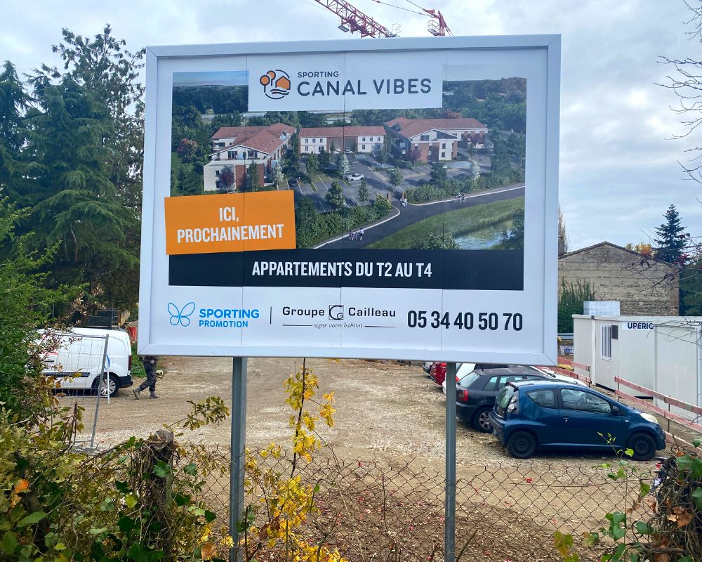 graphisme et mise en page d'une plaquette commerciale pour un complexe immobilier à toulouse